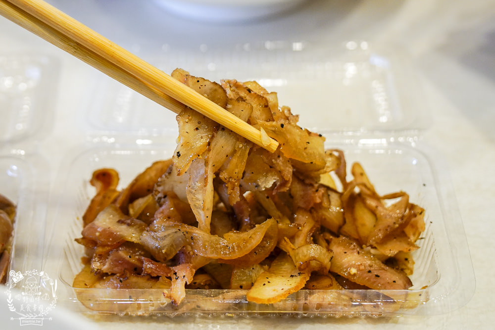 大牛牛肉麵|超多朋友心中第一名的高雄牛肉麵!紅燒湯頭跟清燉湯頭好喝到讓人N訪?