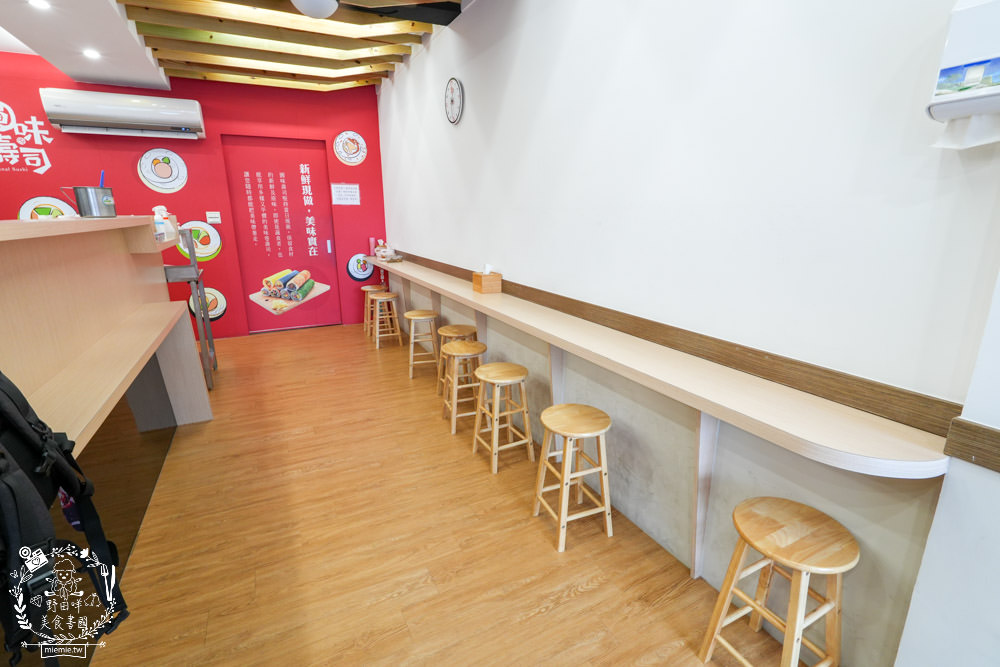 楠梓平價壽司推薦[圓味壽司楠梓店]超過40種口味的高CP值花壽司!還有香濃拉麵可以品嚐？