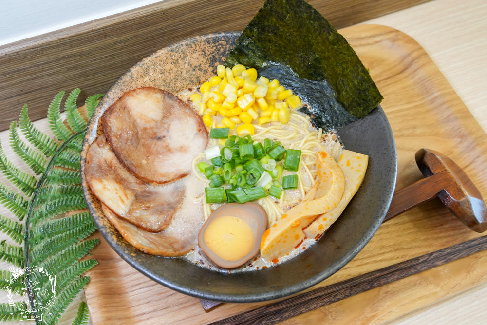 楠梓平價壽司推薦[圓味壽司楠梓店]超過40種口味的高CP值花壽司!還有香濃拉麵可以品嚐？