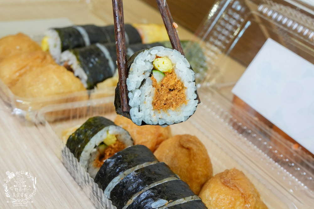 楠梓平價壽司推薦[圓味壽司楠梓店]超過40種口味的高CP值花壽司!還有香濃拉麵可以品嚐？