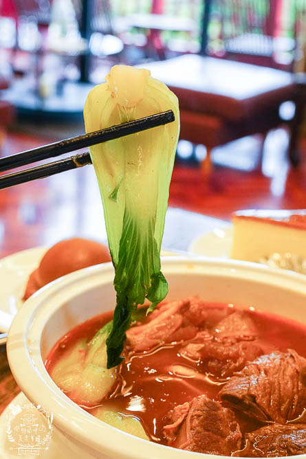 高雄[圓山大飯店秘境咖啡廳]超古香古色的宮廷甜點下午茶!綠意盎然的180° 視野景觀餐廳!