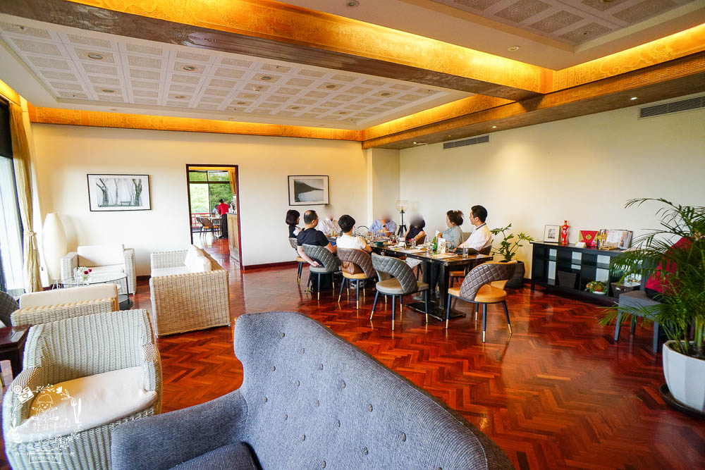 高雄[圓山大飯店秘境咖啡廳]超古香古色的宮廷甜點下午茶!綠意盎然的180° 視野景觀餐廳!