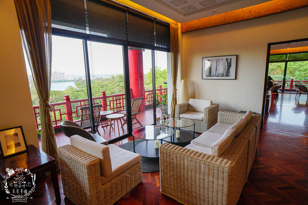 高雄[圓山大飯店秘境咖啡廳]超古香古色的宮廷甜點下午茶!綠意盎然的180° 視野景觀餐廳!