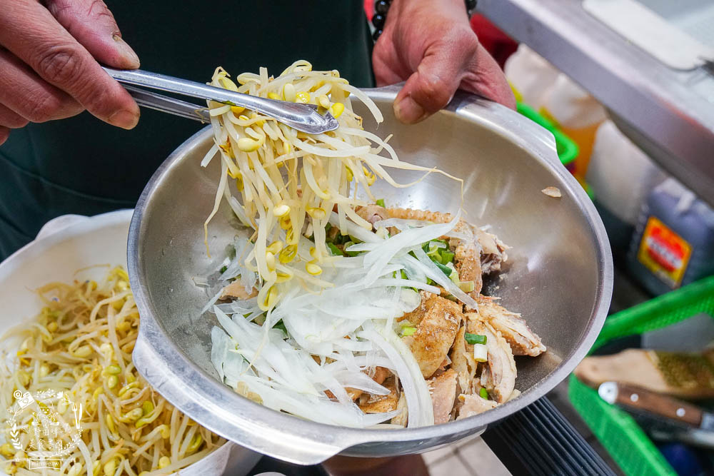 在地人鹽水雞九如店|分量爆多的高雄鹽水雞!超過70種選項的清爽料理! - 第16張圖 在地人鹽水雞九如店|分量爆多的高雄鹽水雞!超過70種選項的清爽料理!