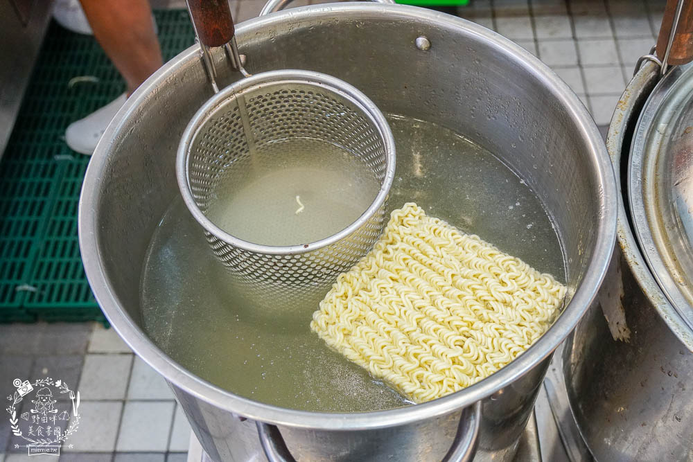 在地人鹽水雞九如店|分量爆多的高雄鹽水雞!超過70種選項的清爽料理! - 第24張圖 在地人鹽水雞九如店|分量爆多的高雄鹽水雞!超過70種選項的清爽料理!