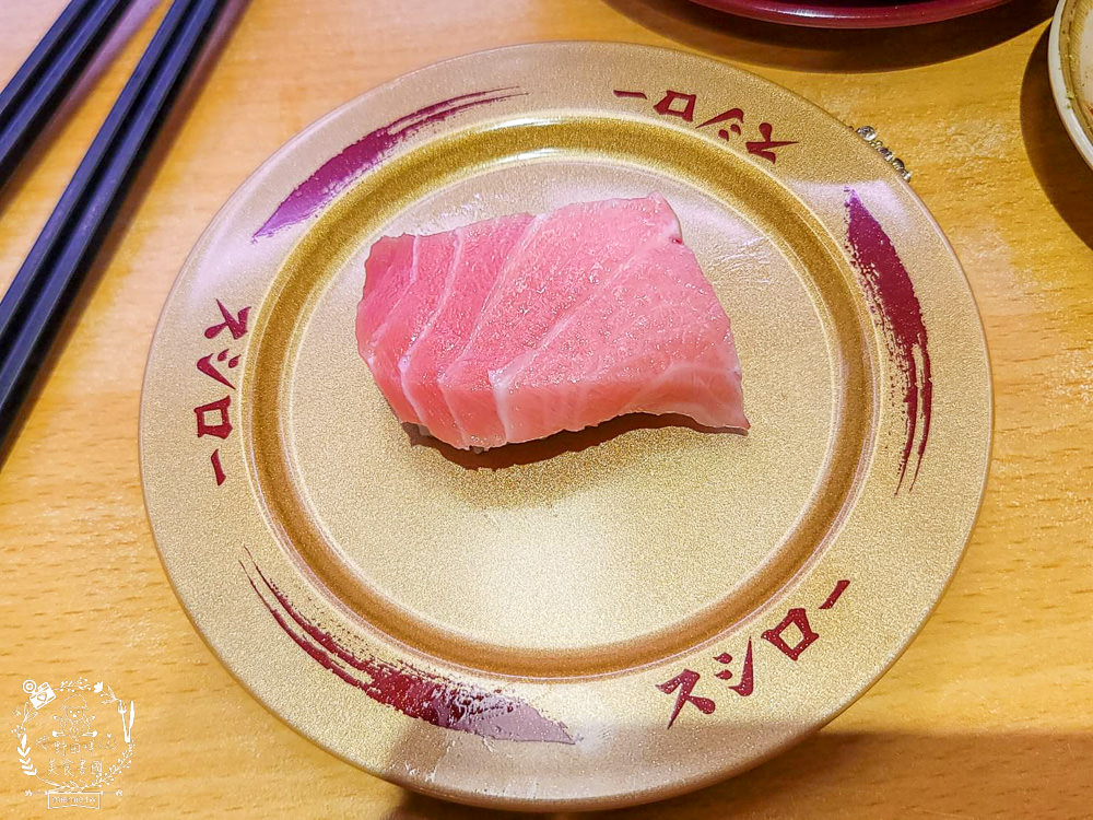 壽司郎夢時代店|日本最大連鎖迴轉壽司40元起!還推出滿額贈送間諜家家酒周邊商品？