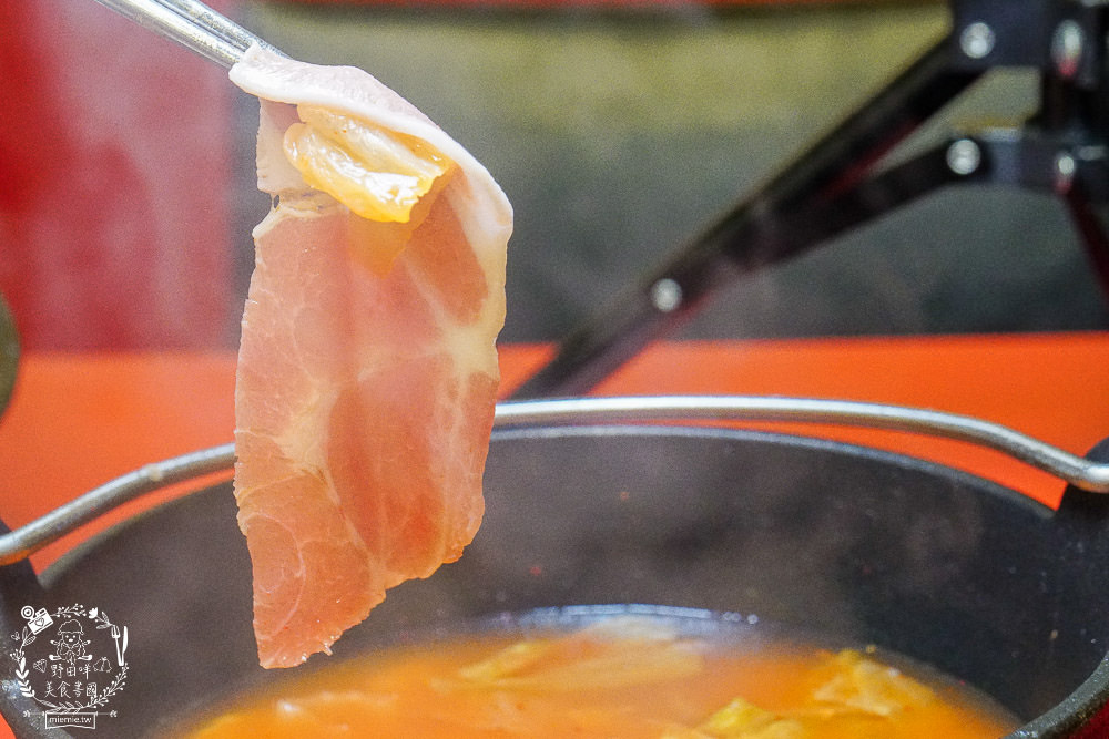 高雄[多福風味火鍋]20多種湯頭+瓜仔肉吃到飽(私人包廂不限時