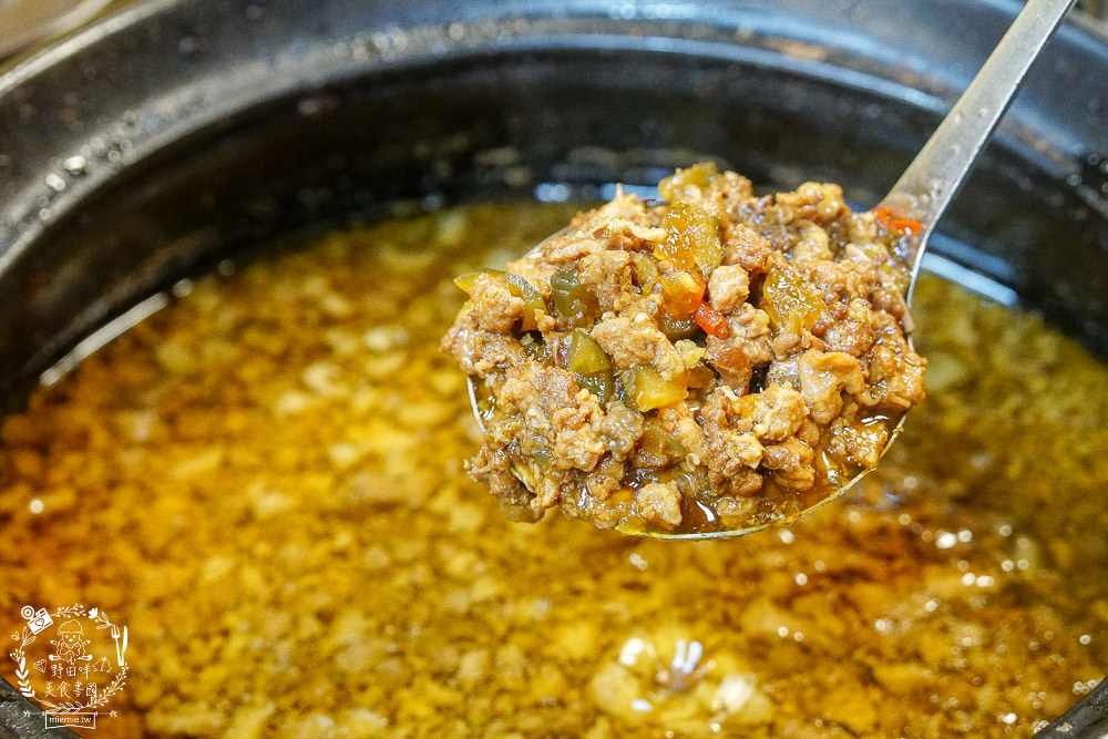 高雄[多福風味火鍋]20多種湯頭+瓜仔肉吃到飽(私人包廂不限時