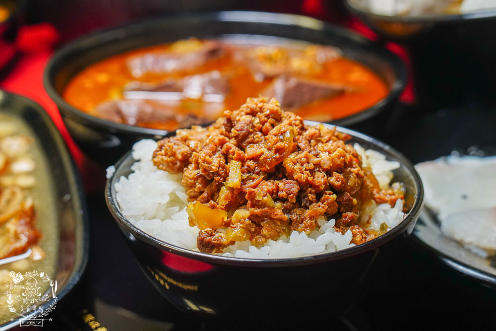 高雄[多福風味火鍋]20多種湯頭+瓜仔肉吃到飽(私人包廂不限時