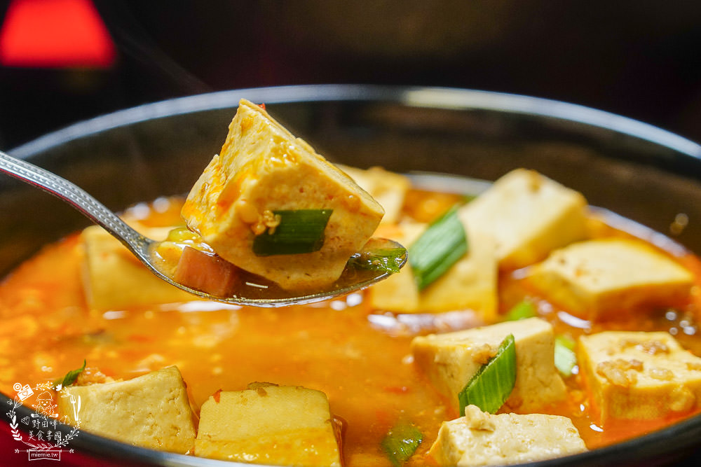 高雄[多福風味火鍋]20多種湯頭+瓜仔肉吃到飽(私人包廂不限時