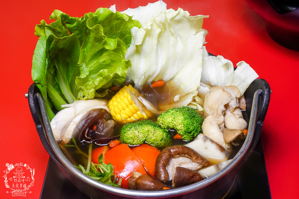 高雄[多福風味火鍋]20多種湯頭+瓜仔肉吃到飽(私人包廂不限時