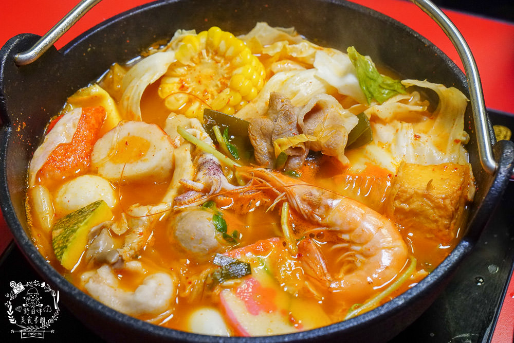 高雄[多福風味火鍋]20多種湯頭+瓜仔肉吃到飽(私人包廂不限時