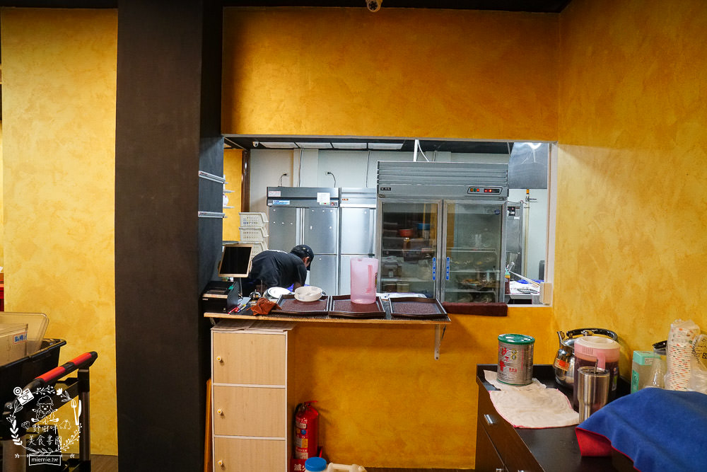 高雄[多福風味火鍋]20多種湯頭+瓜仔肉吃到飽(私人包廂不限時