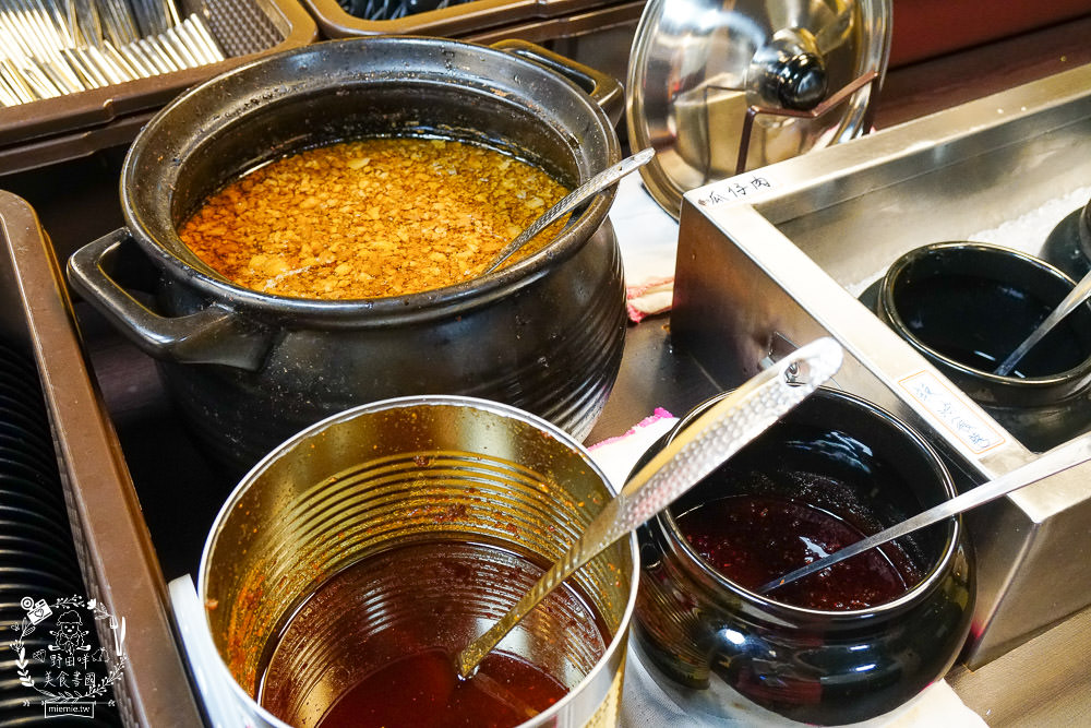 高雄[多福風味火鍋]20多種湯頭+瓜仔肉吃到飽(私人包廂不限時