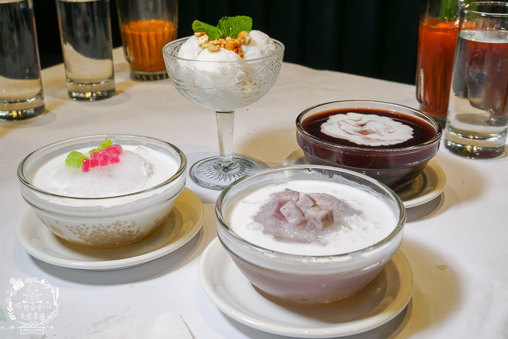 高雄[夜泰美泰式餐廳]巨蛋商圈高貴不貴的泰式餐廳!超厚實月亮蝦餅好彈牙~