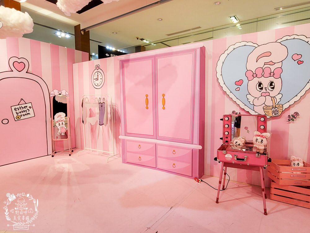 夢時代免費展覽!厭世吾皇貓+罐頭豬LULU 時光派對+上班小秘密+?????? ????? 艾絲樂小兔高雄免費展覽!