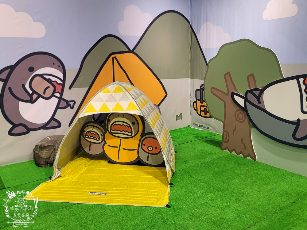 夢時代展覽免費入場!SUPER WINGS 互動交通小鎮+鯊魚先生露營中快閃店+我不是胖虎快閃店只到4/16!