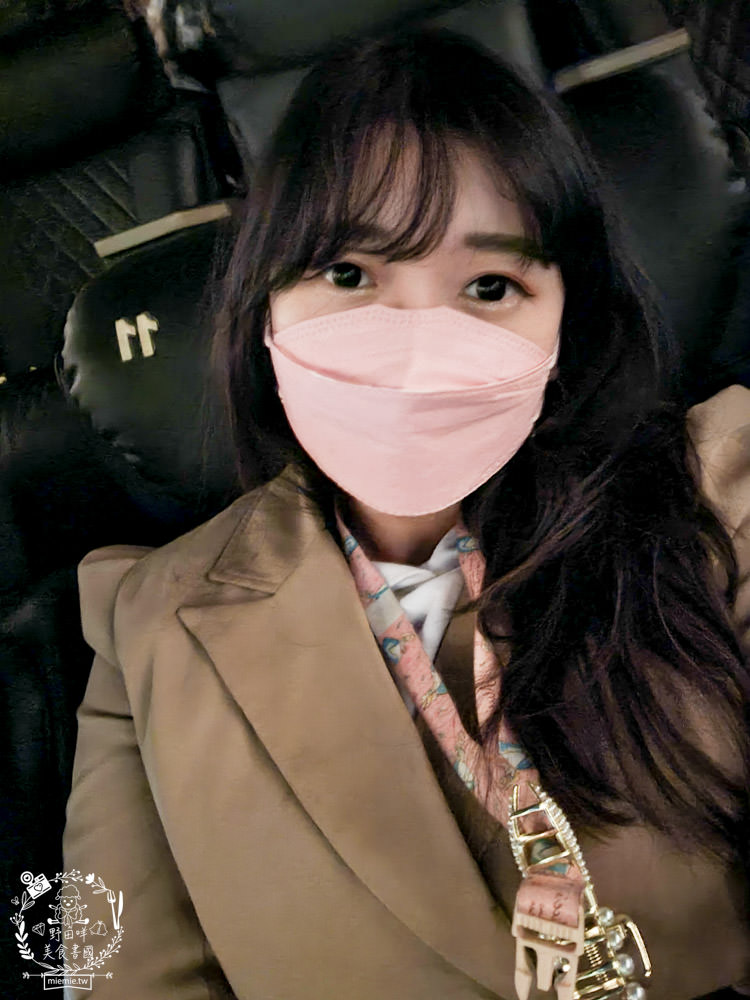 高雄夢時代秀泰影城耗資2.5億打造超好拍照的未來航空站?高級傾躺式商務級皮椅、劇院級音響與南台最大寬螢幕!