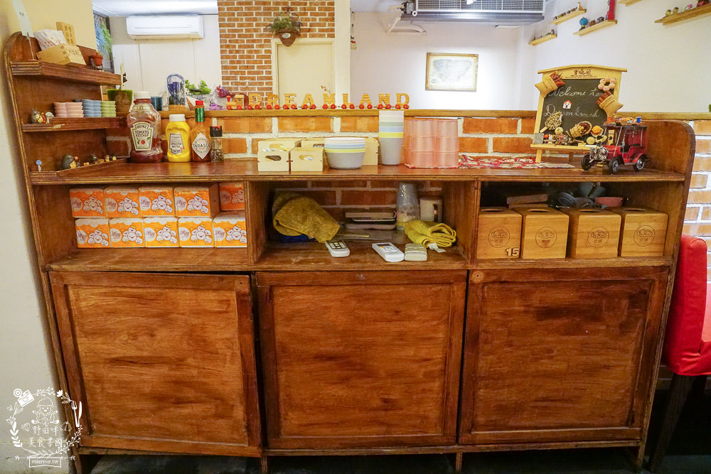 高雄[夢鄉Dream Land]文山特區超好拍照的溫馨網美餐廳x舒芙蕾甜點超療癒