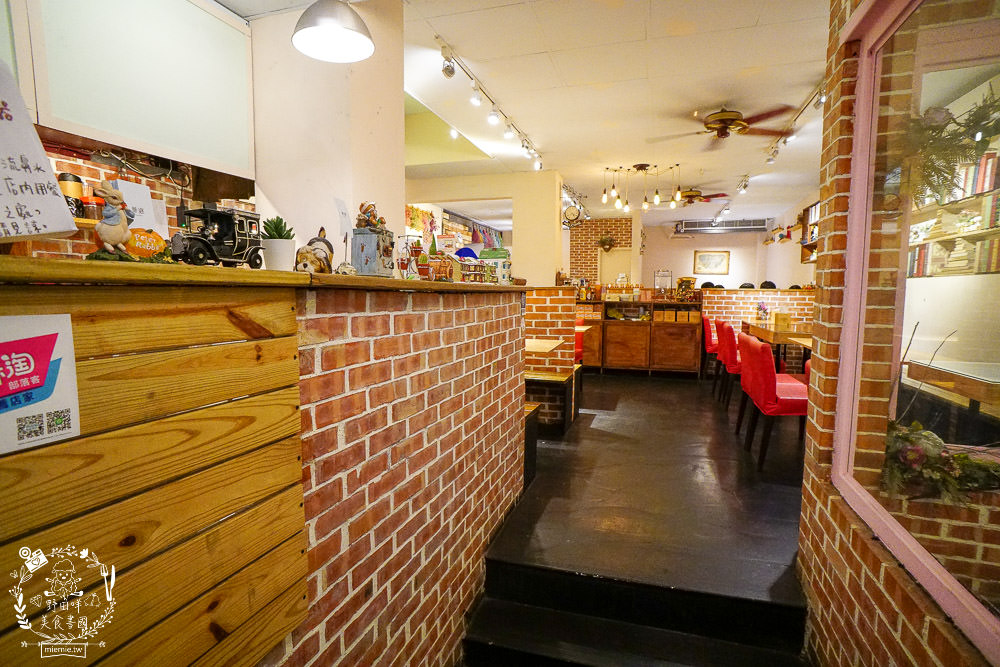 高雄[夢鄉Dream Land]文山特區超好拍照的溫馨網美餐廳x舒芙蕾甜點超療癒