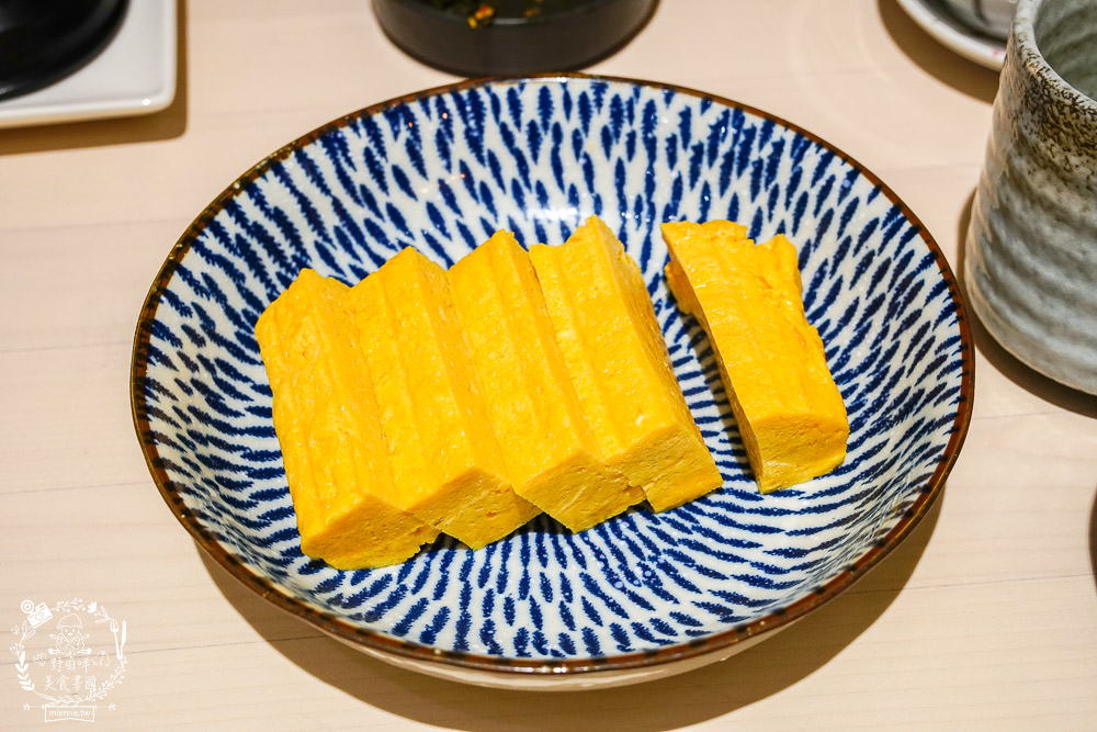 高雄[大丸日式料理]隱藏在大東藝術文化中心的日料?每日採買的新鮮漁獲!鮭魚親子丼滿滿鮭魚卵無敵銷魂R~