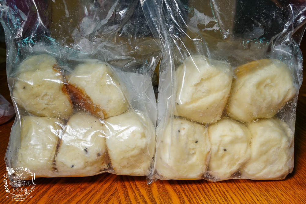 宅配美食推薦[大叔鮮肉包]台中巷弄裡的知名老店!一天賣1500顆排隊鮮肉包可以宅配到家囉!