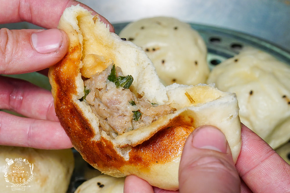 宅配美食推薦[大叔鮮肉包]台中巷弄裡的知名老店!一天賣1500顆排隊鮮肉包可以宅配到家囉!