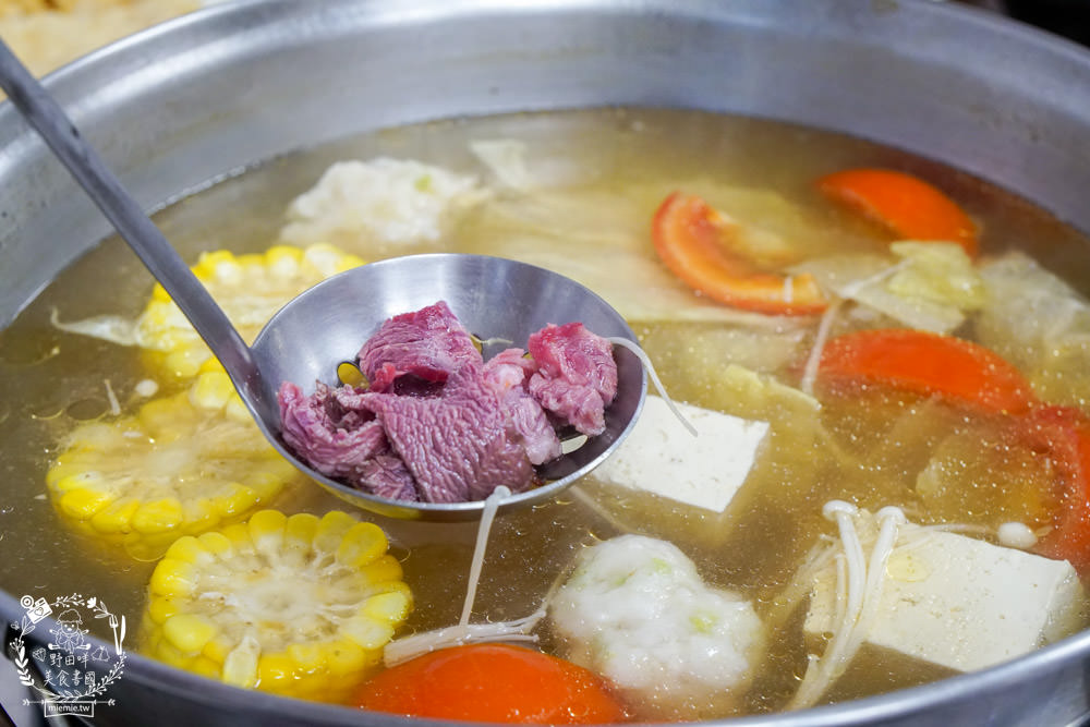 高雄牛肉鍋推薦[大哥大涮牛肉]營業20年超多饕客推薦的人氣宵夜牛肉鍋!限量牛肉燥飯人氣推薦！