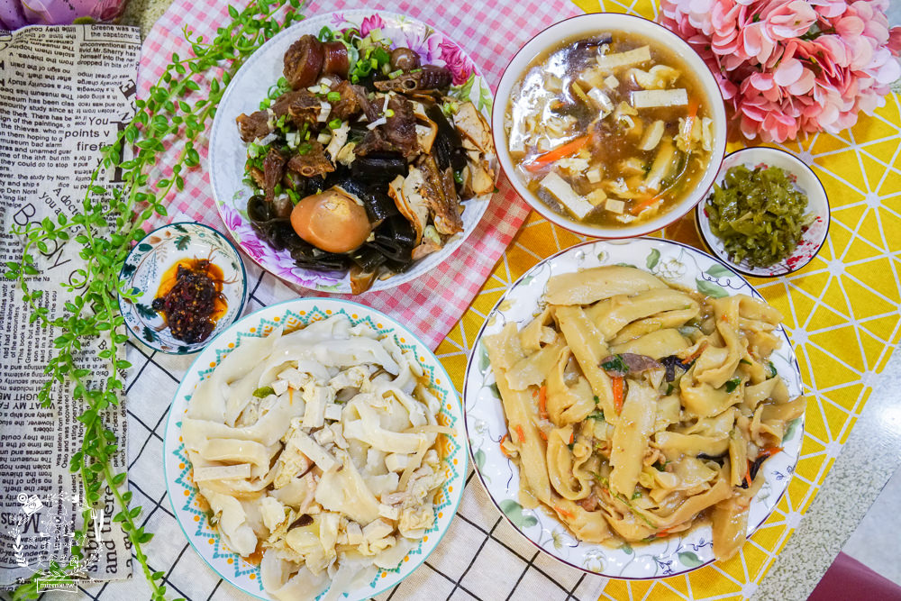 高雄大陸刀削麵|什錦炒刀削麵份量超澎湃!在地饕客超推薦的高雄刀削麵店!