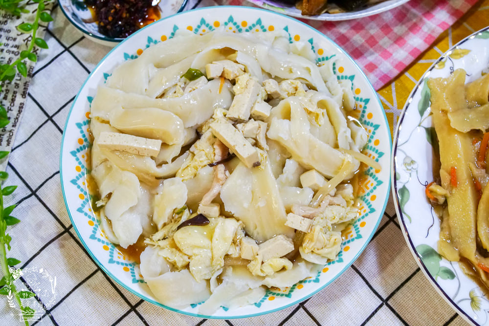 高雄大陸刀削麵|什錦炒刀削麵份量超澎湃!在地饕客超推薦的高雄刀削麵店!