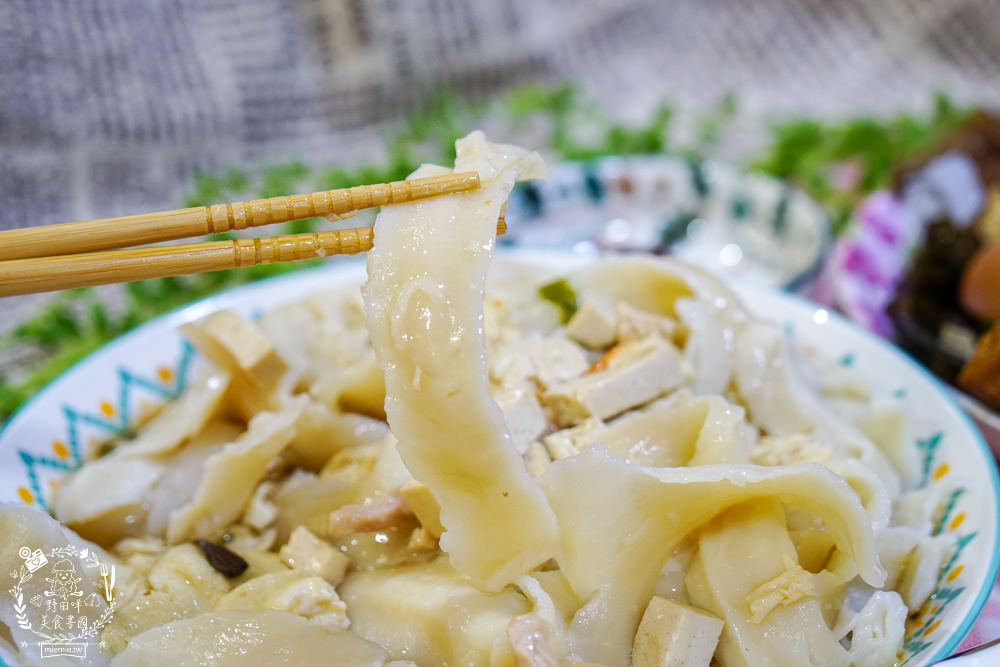 高雄大陸刀削麵|什錦炒刀削麵份量超澎湃!在地饕客超推薦的高雄刀削麵店!