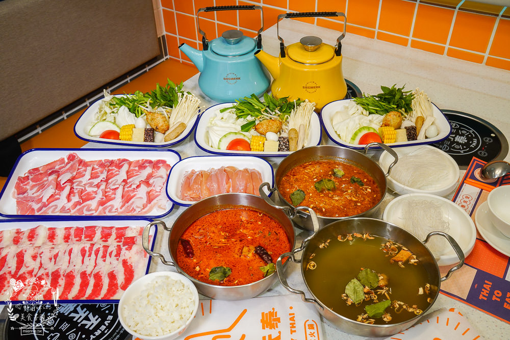高雄[天天泰泰式火鍋]輕曼菲斯風格網美裝潢!防疫外帶肉肉份量加倍!