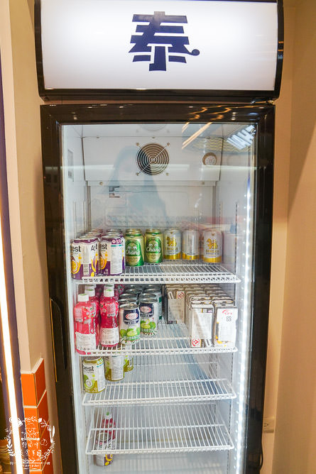 高雄[天天泰泰式火鍋]輕曼菲斯風格網美裝潢!防疫外帶肉肉份量加倍!