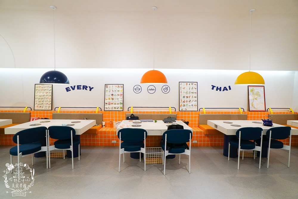 高雄[天天泰泰式火鍋]輕曼菲斯風格網美裝潢!防疫外帶肉肉份量加倍!