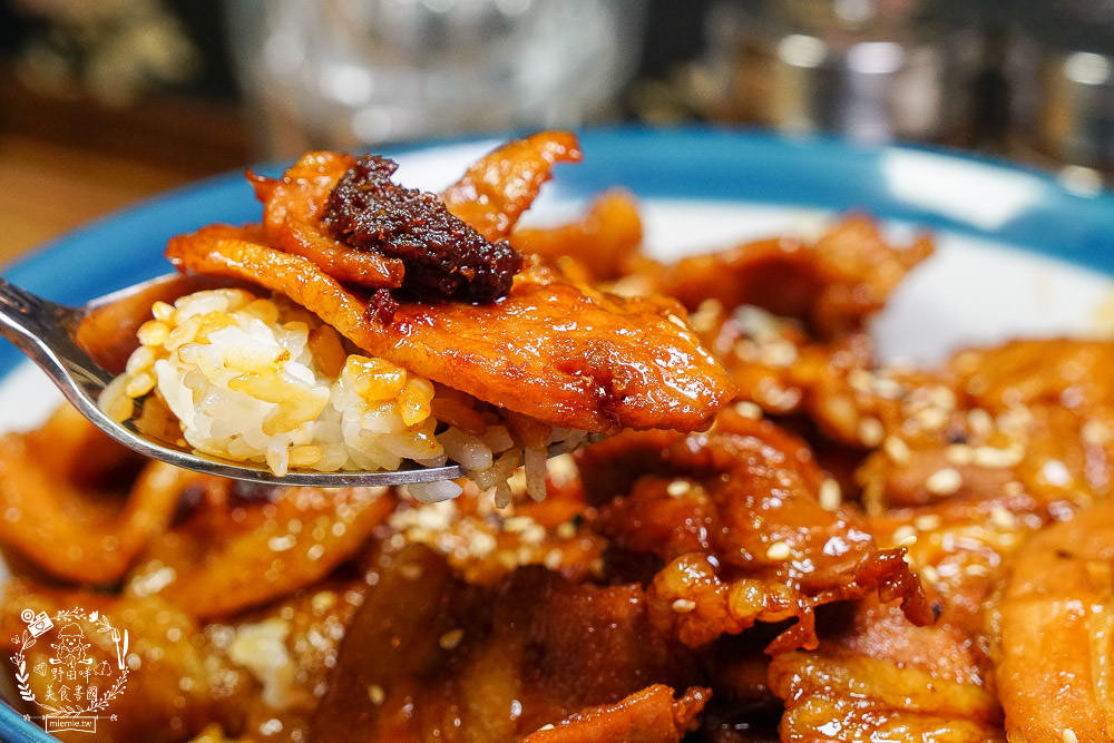 高雄[天狗咖哩家]超浮誇珍珠系列美食”珍珠起司豬排咖哩”好吃到會牽絲？！