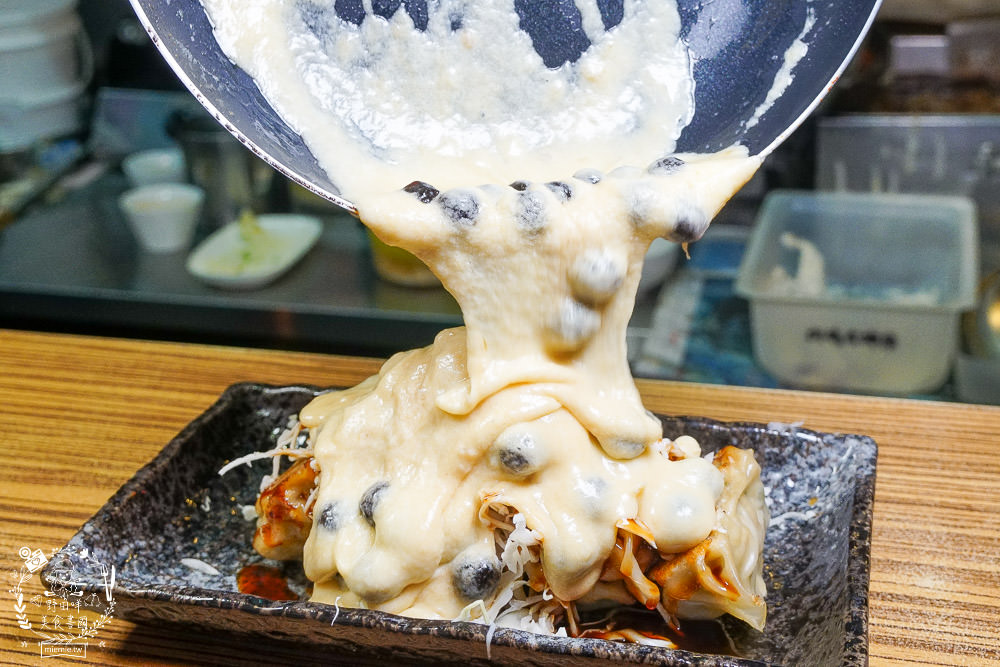 高雄[天狗咖哩家]超浮誇珍珠系列美食”珍珠起司豬排咖哩”好吃到會牽絲？！
