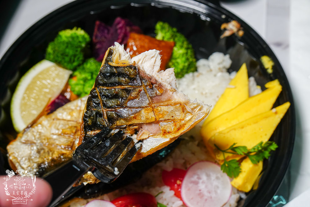 高雄奇可小廚CHIC CAFÉ推出精緻防疫便當囉!外帶自取滿1000元享9折優惠!