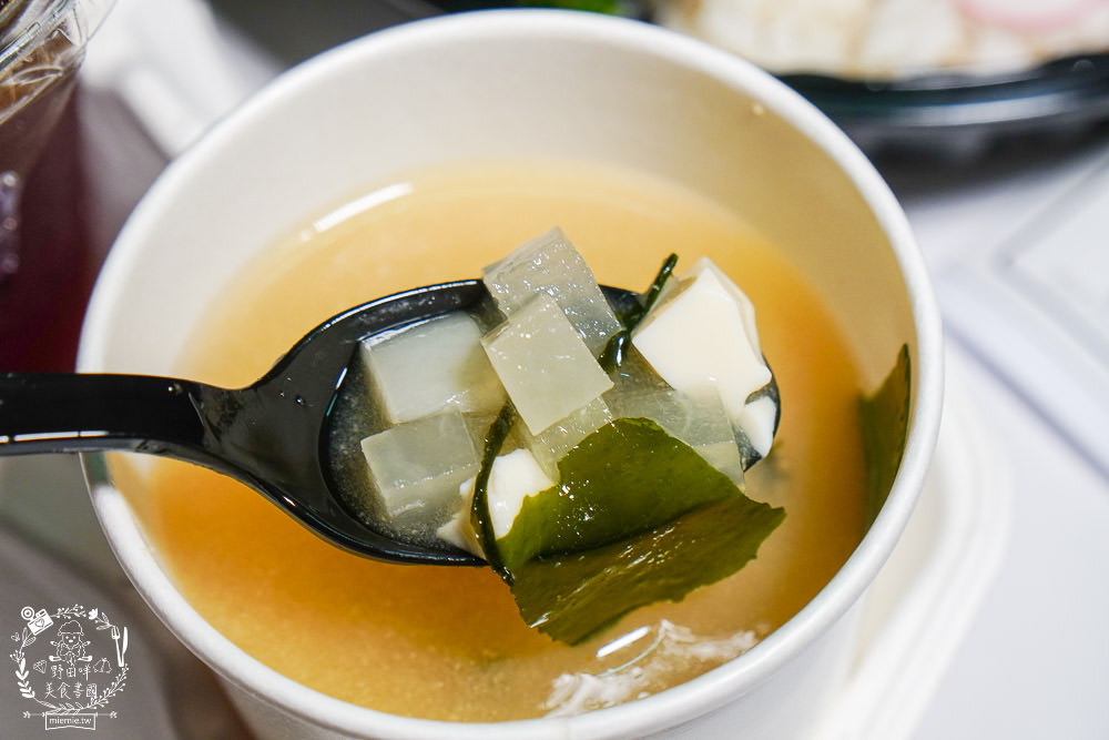 高雄奇可小廚CHIC CAFÉ推出精緻防疫便當囉!外帶自取滿1000元享9折優惠!