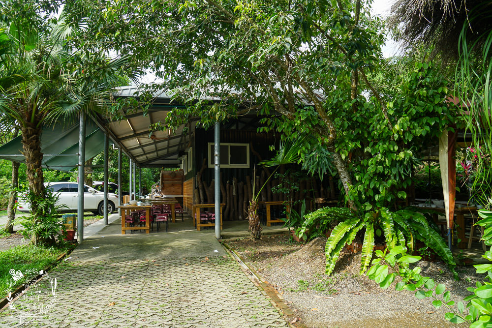 高雄麵包雞[奇山石窯]沒預定就吃不到的超人氣麵包雞!石窯披薩超好吃der~