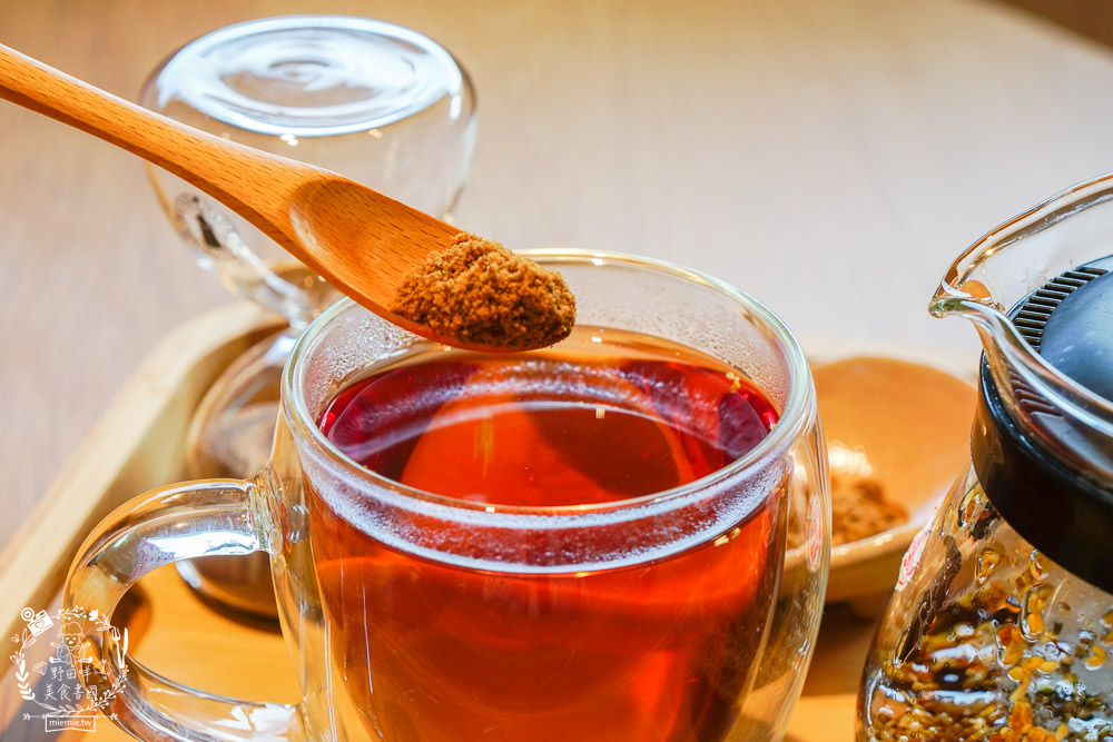 高雄奧瑪烘焙首賣出爐就完售的120%含水量北海道氣球麵包!咬勁紮實麥香的鹽可頌+多種口味皮脆內軟Q的人氣維也納軟法!高雄美食高雄麵包店 - 第24張圖 高雄奧瑪烘焙首賣出爐就完售的120%含水量北海道氣球麵包!咬勁紮實麥香的鹽可頌+多種口味皮脆內軟Q的人氣維也納軟法!高雄美食高雄麵包店