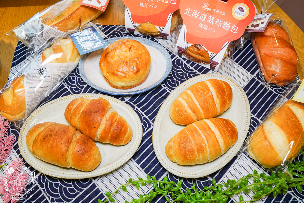 高雄奧瑪烘焙首賣出爐就完售的120%含水量北海道氣球麵包!咬勁紮實麥香的鹽可頌+多種口味皮脆內軟Q的人氣維也納軟法!高雄美食高雄麵包店 - 第20張圖 高雄奧瑪烘焙首賣出爐就完售的120%含水量北海道氣球麵包!咬勁紮實麥香的鹽可頌+多種口味皮脆內軟Q的人氣維也納軟法!高雄美食高雄麵包店