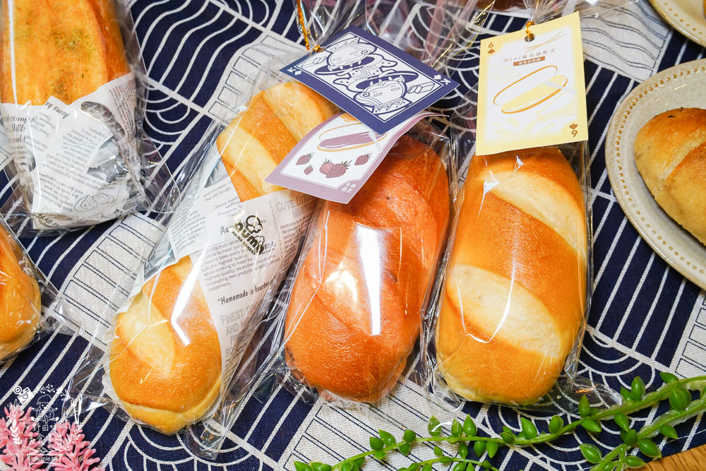 高雄奧瑪烘焙首賣出爐就完售的120%含水量北海道氣球麵包!咬勁紮實麥香的鹽可頌+多種口味皮脆內軟Q的人氣維也納軟法!高雄美食高雄麵包店 - 第35張圖 高雄奧瑪烘焙首賣出爐就完售的120%含水量北海道氣球麵包!咬勁紮實麥香的鹽可頌+多種口味皮脆內軟Q的人氣維也納軟法!高雄美食高雄麵包店