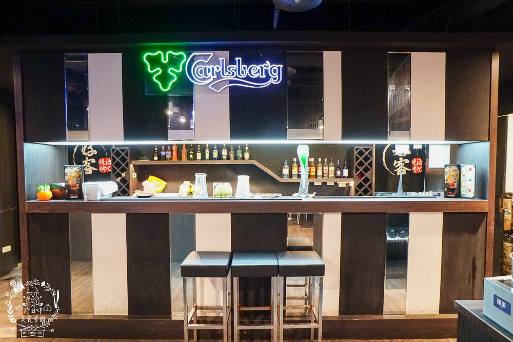 高雄[好客燒烤吃到飽]霸氣帝王蟹+美國生蠔+A5和牛70種以上品項選擇吃到飽!!