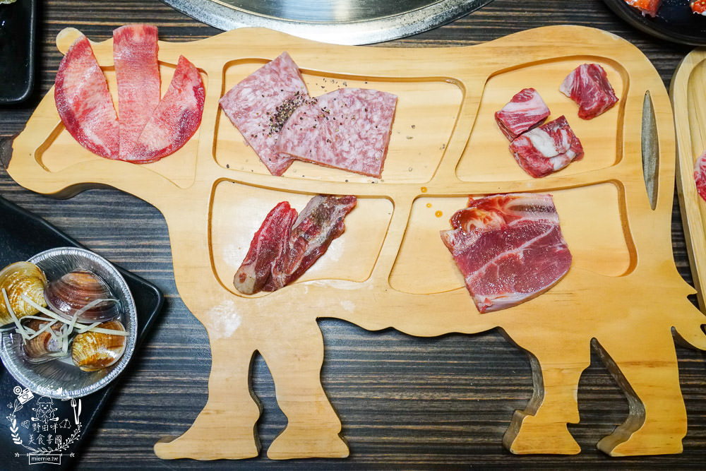 高雄[好客燒烤吃到飽]霸氣帝王蟹+美國生蠔+A5和牛70種以上品項選擇吃到飽!!