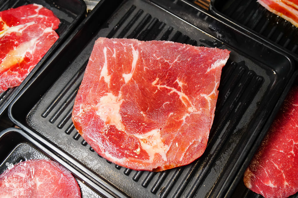 高雄[好客燒烤吃到飽]霸氣帝王蟹+美國生蠔+A5和牛70種以上品項選擇吃到飽!!