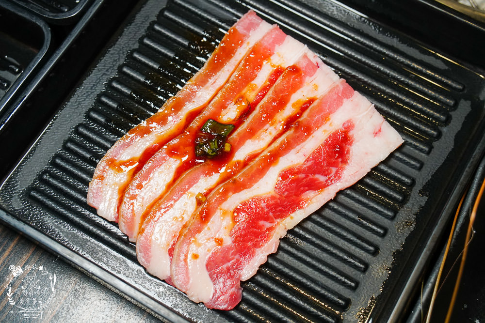 高雄[好客燒烤吃到飽]霸氣帝王蟹+美國生蠔+A5和牛70種以上品項選擇吃到飽!!