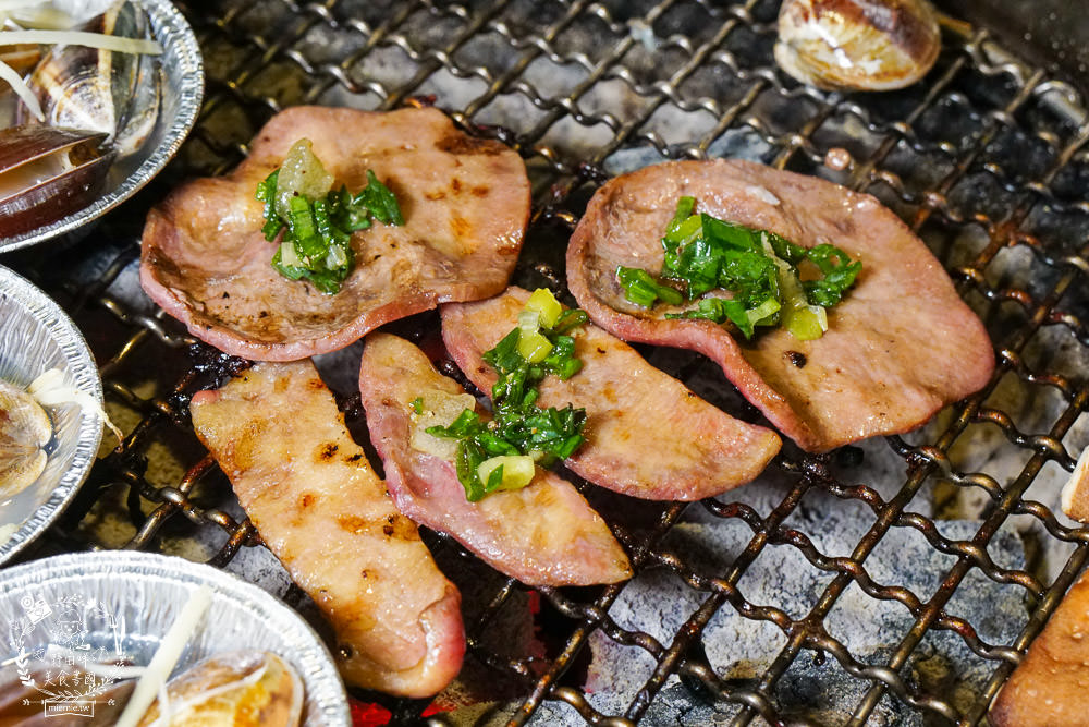 高雄[好客燒烤吃到飽]霸氣帝王蟹+美國生蠔+A5和牛70種以上品項選擇吃到飽!!