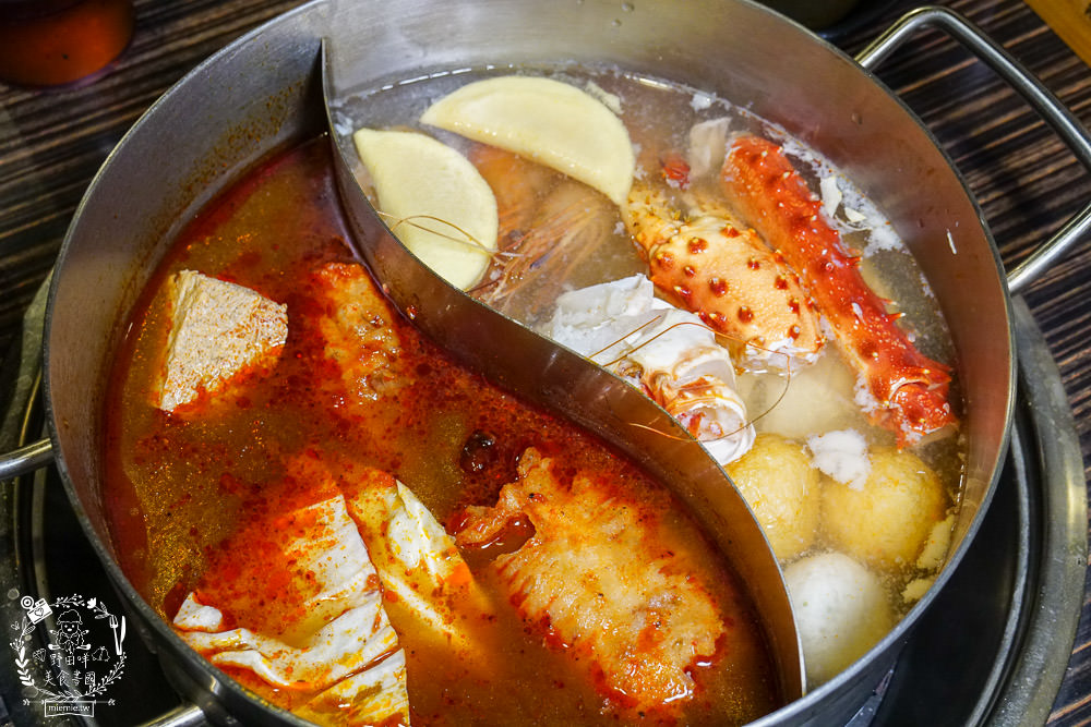 高雄[好客燒烤吃到飽]霸氣帝王蟹+美國生蠔+A5和牛70種以上品項選擇吃到飽!!