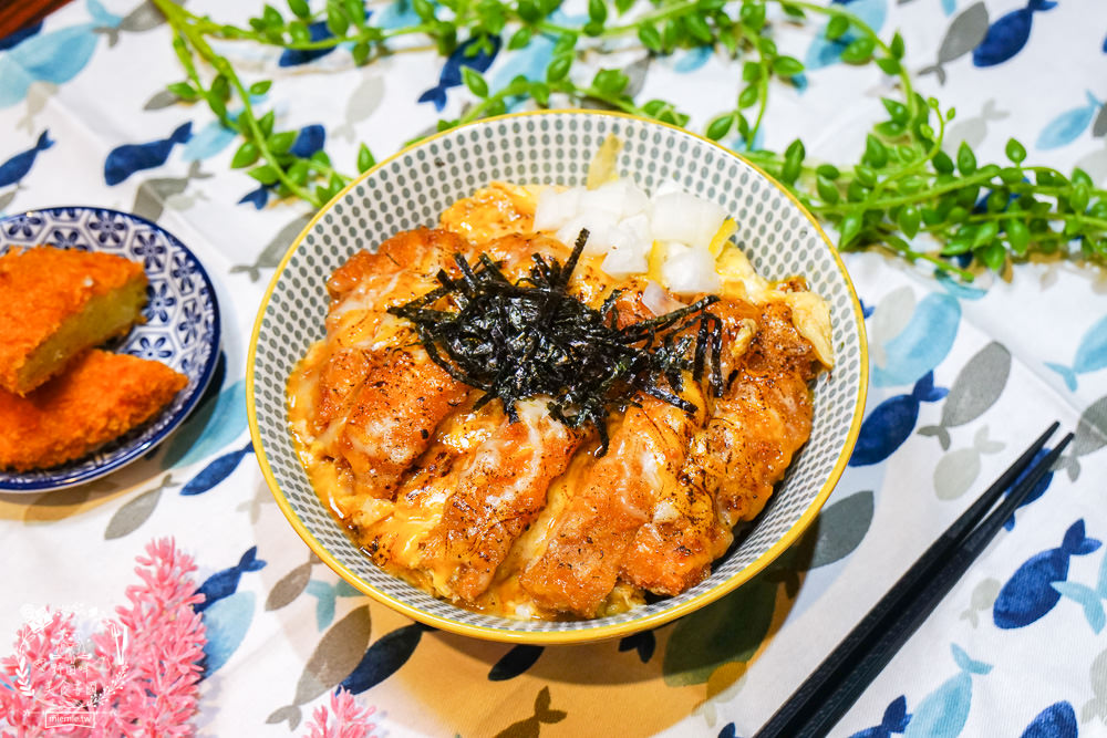 高雄[好食丼興中店]超平價丼飯加量不加價!銷魂豬排丼+香濃起司超犯規!