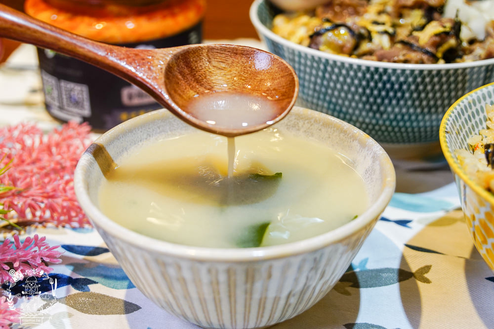 高雄[好食丼興中店]超平價丼飯加量不加價!銷魂豬排丼+香濃起司超犯規!
